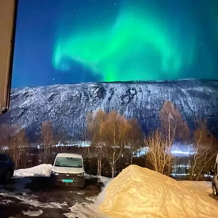 Privat bolig Tromsdalen With A View, Shared Entrance And Kitchen *