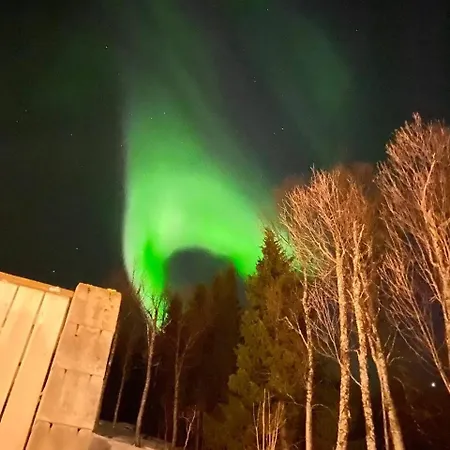 Tromsdalen With A View, Shared Entrance And Kitchen * Tromsø